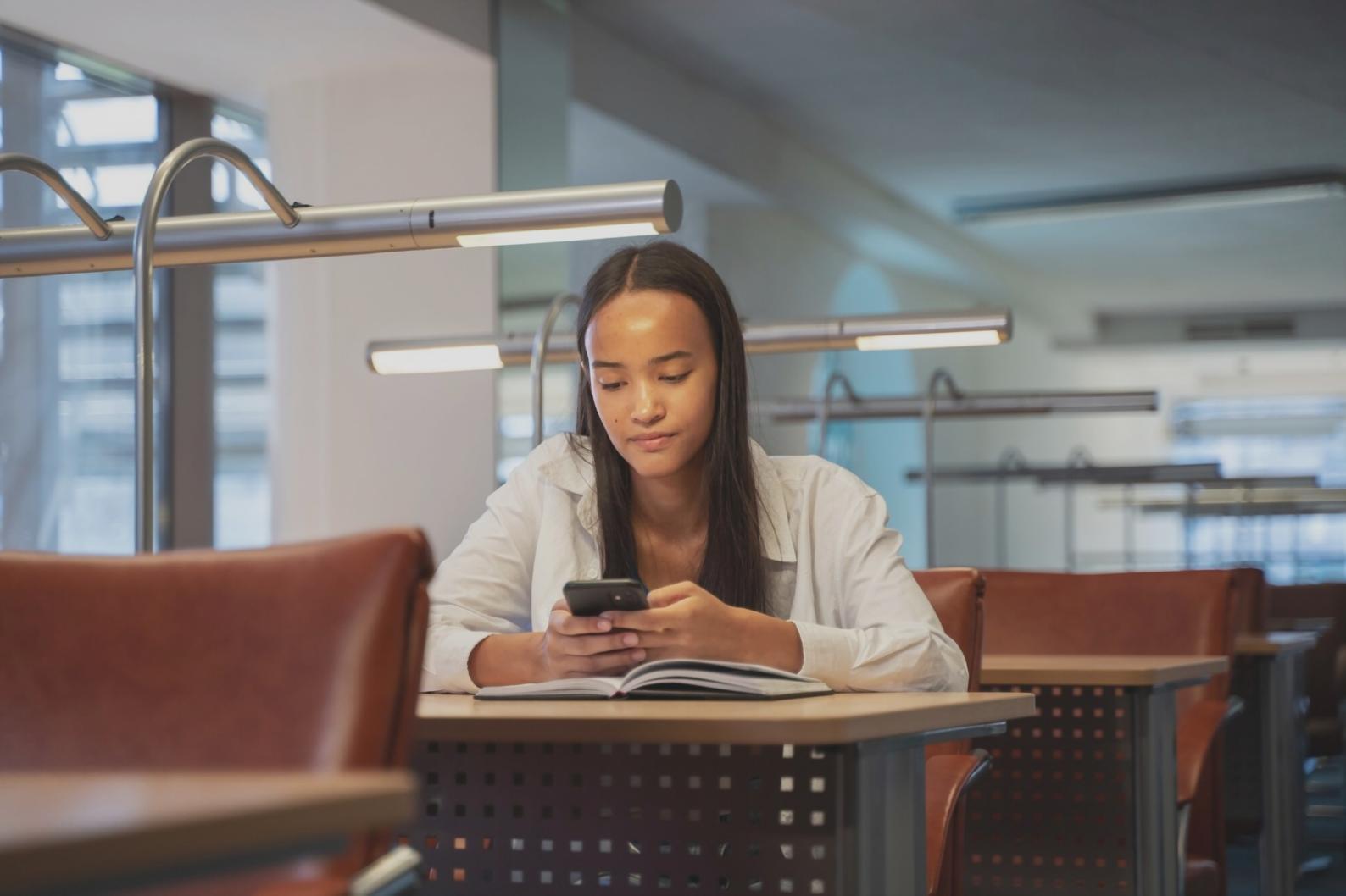 Интерактивный формат вебинаров FomeWuwikn с живым общением